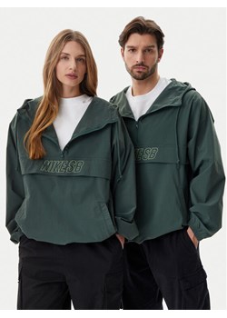 Nike Kurtka anorak FV7343 Zielony Regular Fit - id: 0000305365446 - marki Nike - 182652157 Nike Kurtka anorak FV7343 Zielony Regular Fit ze sklepu MODIVO w kategorii Kurtki damskie - zdjęcie 182652157