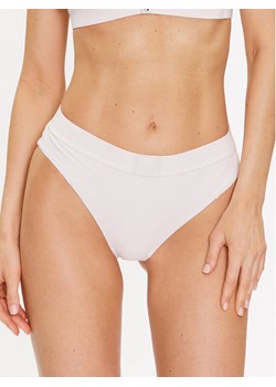 Calvin Klein Swimwear Dół od bikini KW0KW02150 Écru - id: 0000302186686 - marki Calvin Klein - 182652338 Calvin Klein Swimwear Dół od bikini KW0KW02150 Écru ze sklepu MODIVO w kategorii Stroje kąpielowe - zdjęcie 182652338