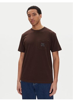 DC T-Shirt ADYZT05377 Brązowy Heritage Fit ze sklepu MODIVO w kategorii T-shirty męskie - zdjęcie 182652425