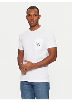 Calvin Klein Jeans T-Shirt J30J320936 Biały Slim Fit ze sklepu MODIVO w kategorii T-shirty męskie - zdjęcie 182652737