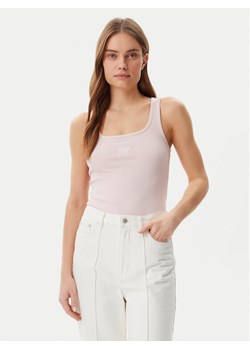Guess Top W5GP26 KA0H1 Różowy Regular Fit ze sklepu MODIVO w kategorii Bluzki damskie - zdjęcie 182654147