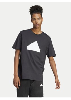 adidas T-Shirt Future Icons Badge of Sport IZ1621 Czarny Regular Fit ze sklepu MODIVO w kategorii T-shirty męskie - zdjęcie 182654538