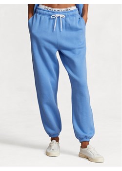 Polo Ralph Lauren Spodnie dresowe Prl Flc Pnt 211943009006 Niebieski Regular Fit ze sklepu MODIVO w kategorii Spodnie damskie - zdjęcie 182654705
