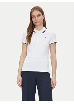 Tommy Hilfiger Polo Feminine Sporty Slim Polo Ss WW0WW44517 Biały Regular Fit ze sklepu MODIVO w kategorii Bluzki damskie - zdjęcie 182654768
