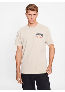 DC T-Shirt Defiant Tees ADYZT05309 Beżowy Regular Fit ze sklepu MODIVO w kategorii T-shirty męskie - zdjęcie 182656359