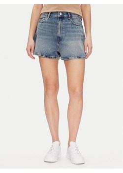 Tommy Hilfiger Szorty jeansowe WW0WW44384 Niebieski Regular Fit ze sklepu MODIVO w kategorii Szorty - zdjęcie 182656657