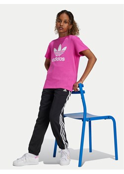 adidas T-Shirt adicolor Trefoil IY7419 Różowy Regular Fit ze sklepu MODIVO w kategorii Bluzki dziewczęce - zdjęcie 182657256