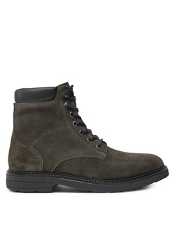 Tommy Hilfiger Kozaki Outdoor Suede FM0FM05193 Zielony ze sklepu MODIVO w kategorii Buty zimowe męskie - zdjęcie 182659006