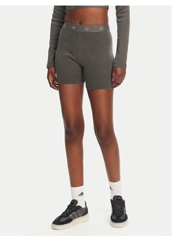 adidas Kolarki Ribbed Booty JC7554 Szary Slim Fit ze sklepu MODIVO w kategorii Szorty - zdjęcie 182659355