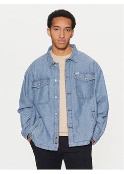 Guess Kurtka jeansowa M5RN30 D5KW1 Niebieski Regular Fit ze sklepu MODIVO w kategorii Kurtki męskie - zdjęcie 182659448