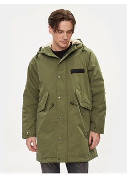 Replay Parka M8362.000.84724 Zielony Regular Fit ze sklepu MODIVO w kategorii Parki męskie - zdjęcie 182659525