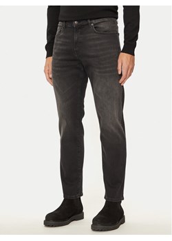 Boss Jeansy Maine 50528351 Czarny Regular Fit ze sklepu MODIVO w kategorii Jeansy męskie - zdjęcie 182659546