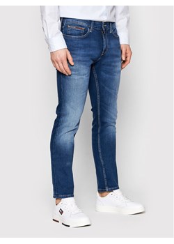 Tommy Jeans Jeansy Scanton DM0DM09549 Niebieski Slim Fit ze sklepu MODIVO w kategorii Jeansy męskie - zdjęcie 182659718
