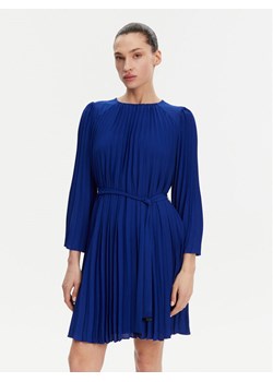 DKNY Sukienka koktajlowa DD4JID78 Niebieski Regular Fit ze sklepu MODIVO w kategorii Sukienki - zdjęcie 182659785