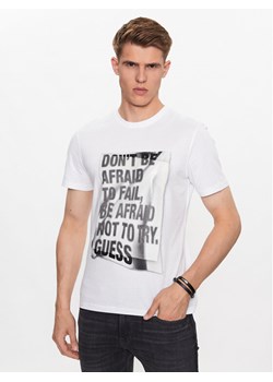 Guess T-Shirt M3YI06 I3Z14 Biały Slim Fit - id: 0000302844760 - marki Guess - 182661095 Guess T-Shirt M3YI06 I3Z14 Biały Slim Fit ze sklepu MODIVO w kategorii T-shirty męskie - zdjęcie 182661095