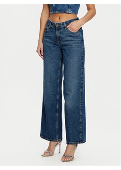 Guess Jeansy W5RA0Y D5M42 Granatowy Regular Fit ze sklepu MODIVO w kategorii Jeansy damskie - zdjęcie 182661147