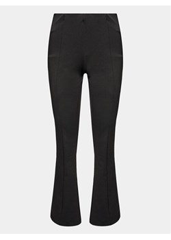 Gina Tricot Spodnie materiałowe 20291 Czarny Regular Fit ze sklepu MODIVO w kategorii Spodnie damskie - zdjęcie 182661405