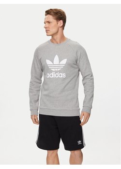 adidas Bluza Adicolor Classics Trefoil Crewneck Sweatshirt IA4857 Szary Regular Fit ze sklepu MODIVO w kategorii Bluzy męskie - zdjęcie 182662206