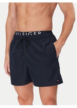 Tommy Hilfiger Szorty kąpielowe UM0UM03489 Granatowy Regular Fit ze sklepu MODIVO w kategorii Kąpielówki - zdjęcie 182662565