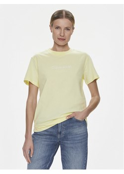 Calvin Klein T-Shirt Hero Logo K20K205448 Żółty Regular Fit ze sklepu MODIVO w kategorii Bluzki damskie - zdjęcie 182663788