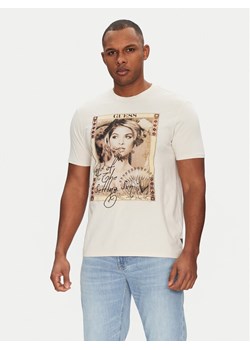 Guess T-Shirt M5GI41 KBW41 Écru Regular Fit ze sklepu MODIVO w kategorii T-shirty męskie - zdjęcie 182664529