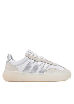 adidas Sneakersy Barreda Decode JI2321 Biały ze sklepu MODIVO w kategorii Buty sportowe damskie - zdjęcie 182664898