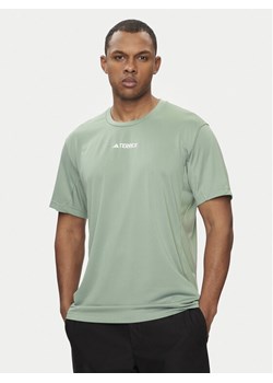 adidas Koszulka techniczna Terrex Multi IP4781 Zielony Regular Fit ze sklepu MODIVO w kategorii T-shirty męskie - zdjęcie 182665196