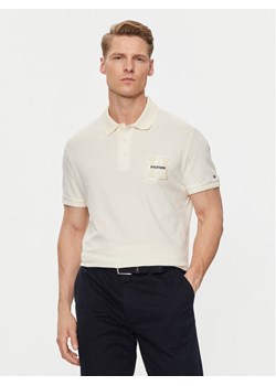Tommy Hilfiger Polo Boucle Embro MW0MW34771 Beżowy Regular Fit ze sklepu MODIVO w kategorii T-shirty męskie - zdjęcie 182665197