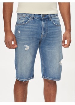 Tommy Jeans Szorty jeansowe Ronnie DM0DM18794 Niebieski Slim Fit ze sklepu MODIVO w kategorii Spodenki męskie - zdjęcie 182665447