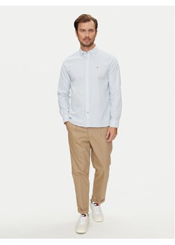 Tommy Hilfiger Koszula Oxford MW0MW25037 Błękitny Regular Fit ze sklepu MODIVO w kategorii Koszule męskie - zdjęcie 182667216