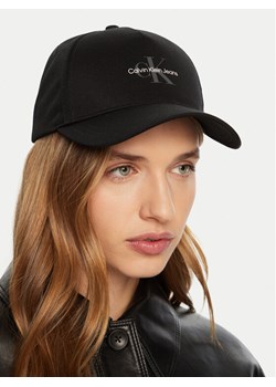 Calvin Klein Jeans Czapka z daszkiem K60K613056 Czarny ze sklepu MODIVO w kategorii Czapki z daszkiem damskie - zdjęcie 182667287