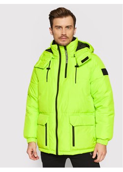 Calvin Klein Jeans Kurtka zimowa J30J318679 Zielony Oversize ze sklepu MODIVO w kategorii Kurtki męskie - zdjęcie 182667437