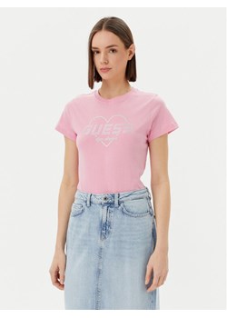 Guess T-Shirt V5GI10 K9RM1 Różowy Regular Fit ze sklepu MODIVO w kategorii Bluzki damskie - zdjęcie 182667709