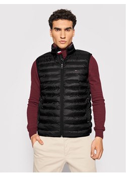 Tommy Hilfiger Kamizelka Core Circular MW0MW18762 Czarny Regular Fit ze sklepu MODIVO w kategorii Kamizelki męskie - zdjęcie 182668697