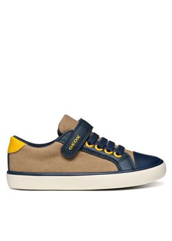 Geox Sneakersy J Gisli J455CB 01054 C5FF4 D Brązowy ze sklepu MODIVO w kategorii Buty sportowe dziecięce - zdjęcie 182669625