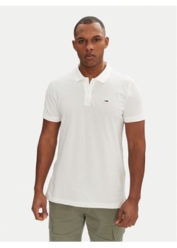 Tommy Jeans Polo DM0DM20676 Biały Slim Fit ze sklepu MODIVO w kategorii T-shirty męskie - zdjęcie 182670067