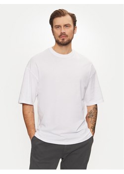 Jack&Jones T-Shirt Charge 12259975 Biały Oversize ze sklepu MODIVO w kategorii T-shirty męskie - zdjęcie 182670195