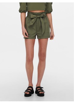 ONLY Szorty materiałowe Smilla 15154906 Khaki Regular Fit ze sklepu MODIVO w kategorii Szorty - zdjęcie 182670238