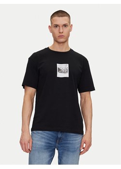 HUGO T-Shirt Darthy 50537535 Czarny Relaxed Fit ze sklepu MODIVO w kategorii T-shirty męskie - zdjęcie 182670339