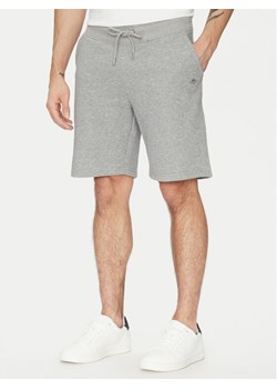Gant Szorty sportowe Shield 2009027 Szary Regular Fit ze sklepu MODIVO w kategorii Spodenki męskie - zdjęcie 182670857