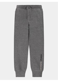 Coccodrillo Spodnie dresowe WC4120101VBA Szary Regular Fit ze sklepu MODIVO w kategorii Spodnie chłopięce - zdjęcie 182671057