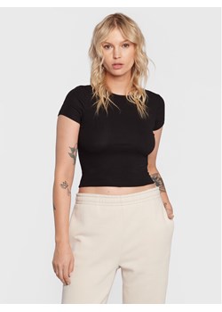 Gina Tricot T-Shirt Basic 17957 Czarny Slim Fit ze sklepu MODIVO w kategorii Bluzki damskie - zdjęcie 182671855
