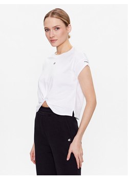 Converse T-Shirt Star Chevron Twist 10024546-A02 Biały Cropped Fit ze sklepu MODIVO w kategorii Bluzki damskie - zdjęcie 182673139