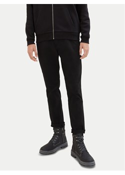 Tom Tailor Denim Chinosy 1008253 Czarny Slim Fit ze sklepu MODIVO w kategorii Spodnie męskie - zdjęcie 182673196
