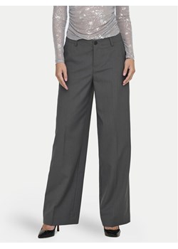 ONLY Spodnie materiałowe Lalana 15334247 Szary Wide Leg ze sklepu MODIVO w kategorii Spodnie damskie - zdjęcie 182673205