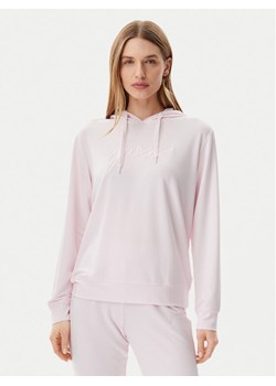 Guess Bluza O5GQ00 KCQP2 Różowy Regular Fit ze sklepu MODIVO w kategorii Bluzy damskie - zdjęcie 182673458