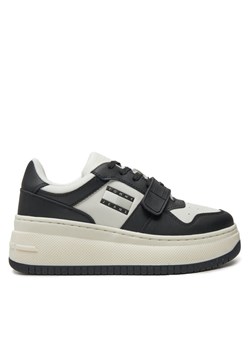 Tommy Jeans Sneakersy Tjw Retro Basket Flatform Velcro EN0EN02573 Czarny ze sklepu MODIVO w kategorii Buty sportowe damskie - zdjęcie 182673726