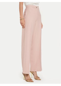 ViCOLO Spodnie materiałowe TB0049 Różowy Regular Fit ze sklepu MODIVO w kategorii Spodnie damskie - zdjęcie 182673977