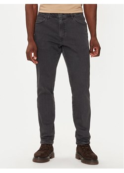 Wrangler Jeansy River 112356783 Szary Tapered Fit ze sklepu MODIVO w kategorii Jeansy męskie - zdjęcie 182674805