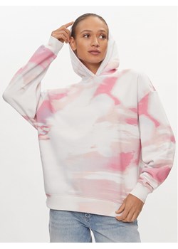 Calvin Klein Jeans Bluza Diffused J20J223090 Kolorowy Oversize ze sklepu MODIVO w kategorii Bluzy damskie - zdjęcie 182674895